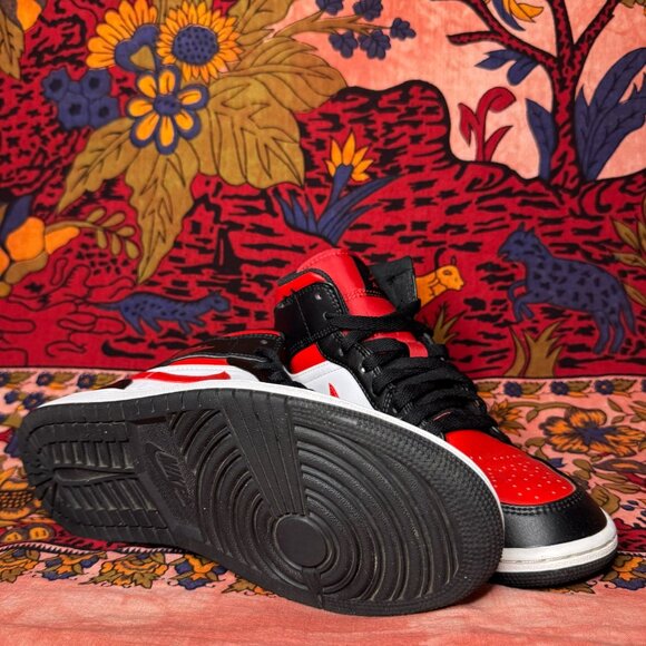 Red, White and Black Air Jordan 1 Nike’s - Picture 2 of 4